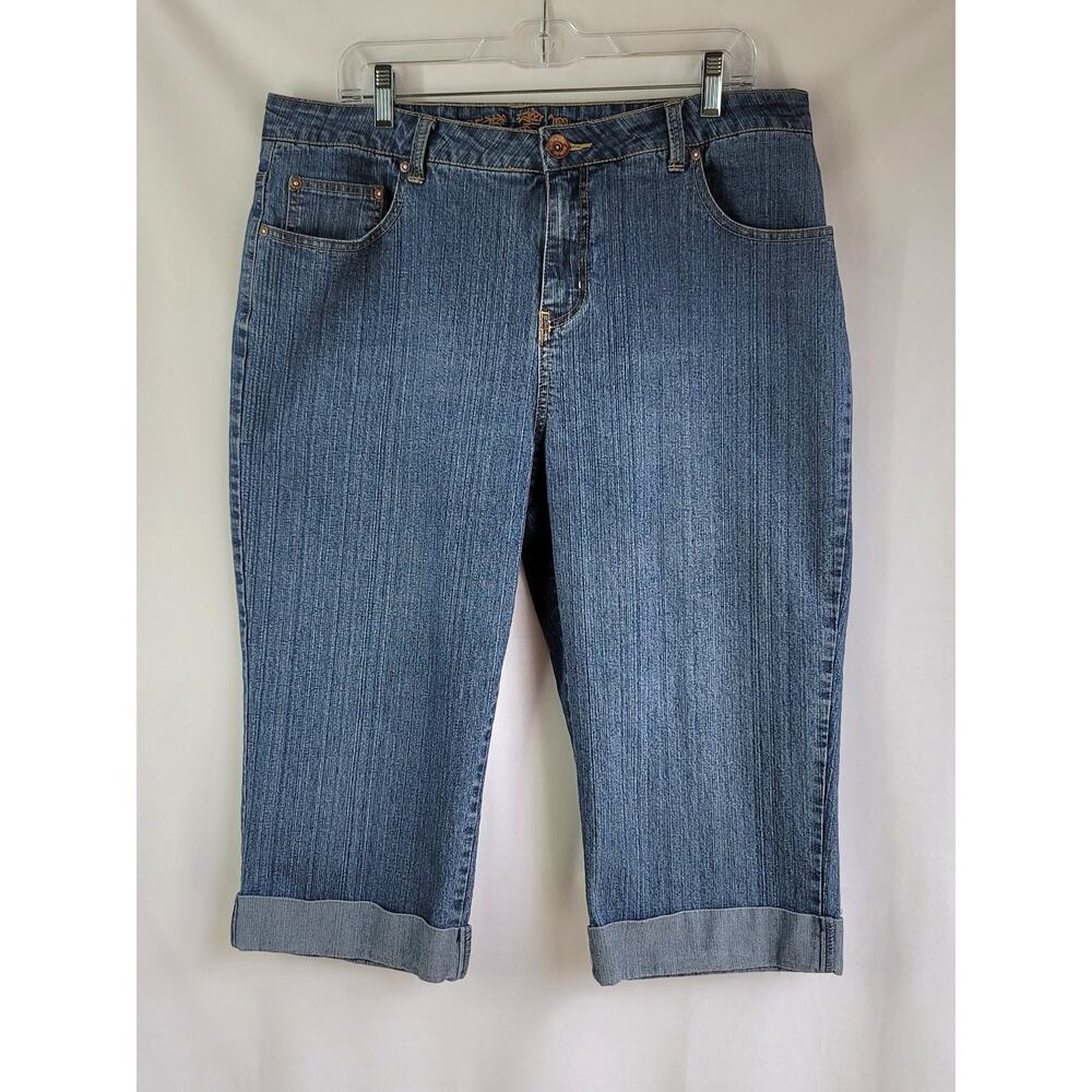 Faded Glory Stretchy Cuffed Medium Wash Capri Cropped Denim Jeans Women's 16